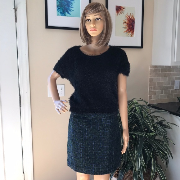 EUC LOFT Bouclé Mini Skirt Sz 6P - Picture 2 of 6